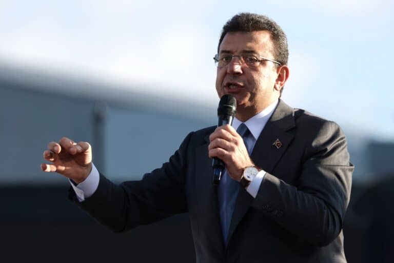 Νέες συλλήψεις στην Τουρκία: Στη φυλακή κουνιάδος και συνεργάτες του Ιμάμογλου