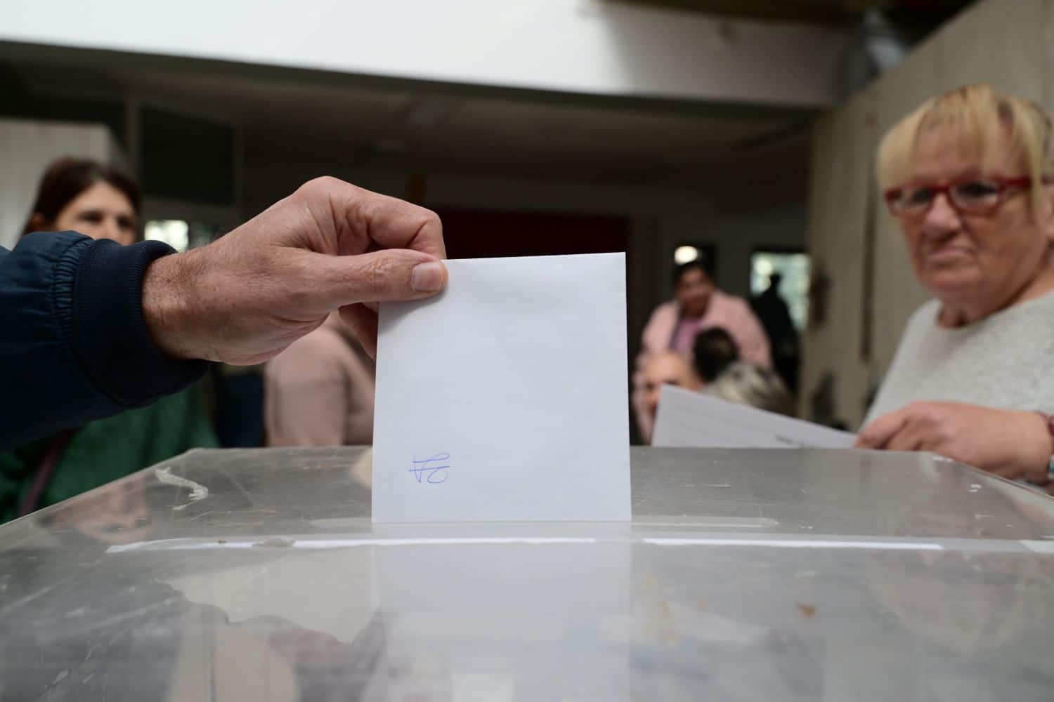 kalpi dhmoskophsh eurokinissi 19 03 2025