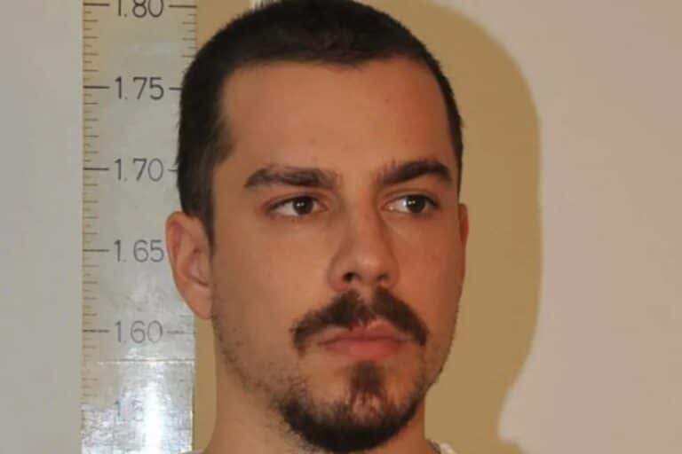 Αθήνα: Συνελήφθη ο Κώστας Σακκάς – Οδηγούσε μοτοσικλέτα χωρίς δίπλωμα και κράνος