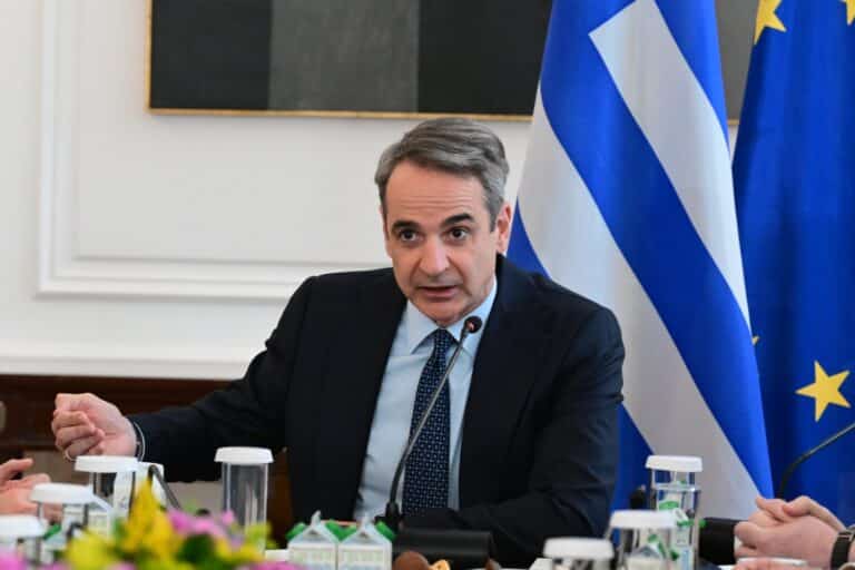 ΣΥΡΙΖΑ-ΠΣ: Ο Κ. Μητσοτάκης κρύβεται πίσω από παραιτήσεις, αλλά δεν μπορεί να κρυφτεί από την αλήθεια