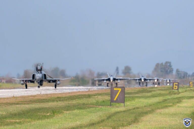 «Ηνίοχος 2025»: Ξεκίνησε η άσκηση – Ποιοι συμμετέχουν, τα σενάρια αερομαχίας (εικόνες & βίντεο)