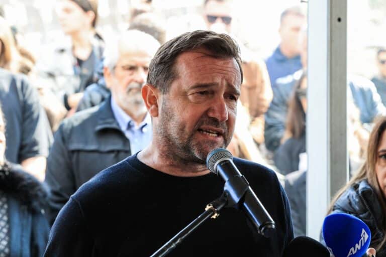 Πλακιάς: «Είτε μας κορόιδευαν για λαθρεμπόριο στα Τέμπη ή και η Κοβέσι είναι στο κόλπο»