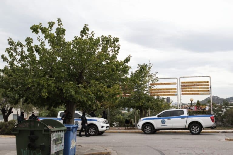 Ζωγράφου: Μεγάλη επιχείρηση της ΕΛ.ΑΣ. για εξάρθρωση σπείρας που διακινεί ναρκωτικά στην Πανεπιστημιούπολη – Τέσσερις συλλήψεις