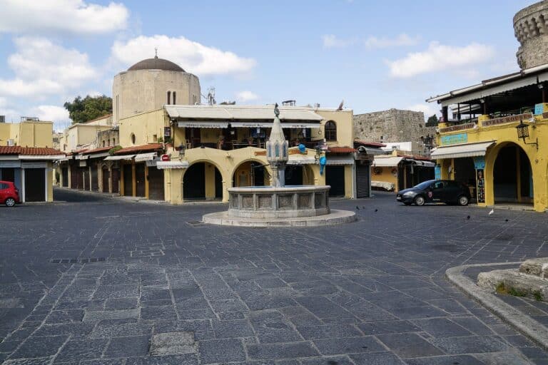 Τι απαντούν οι Εισαγγελείς για την απόφαση να αφεθούν ελεύθεροι οι εμπλεκόμενοι στην Πολεοδομία Ρόδου