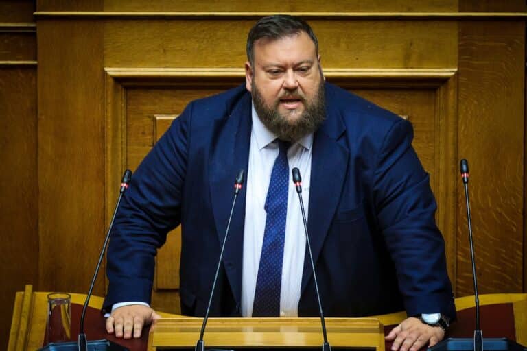 Αδιανόητη δήλωση από βουλευτή της ΝΔ για τα Τέμπη: «Δεν έγινε μπάζωμα, αλλά… εξυγίανση του χώρου» (βίντεο)