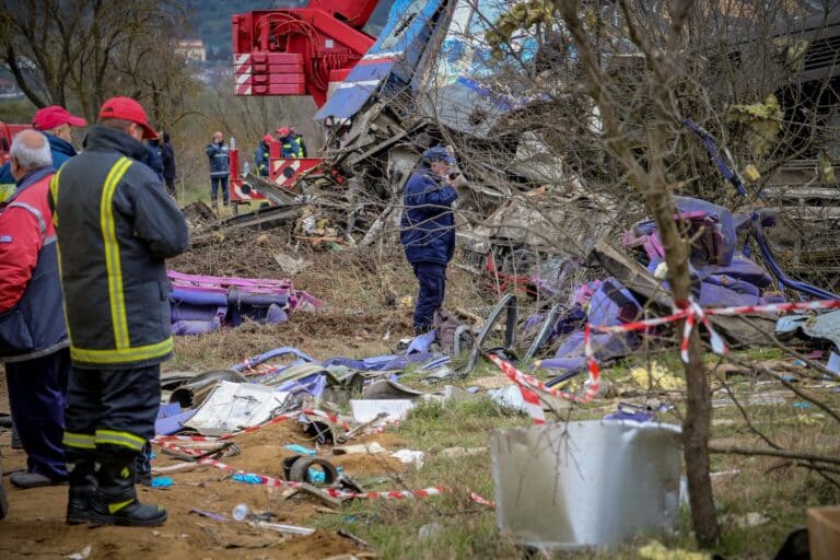 Αποκαλύψεις για τα Τέμπη: «Πληροφορίες για τρεις εστίες φωτιάς» – Αδιευκρίνιστο γιατί καθυστερεί το πόρισμα ΕΜΠ