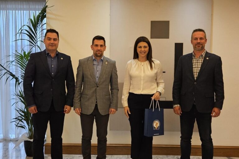 Η Αθλητική Ένωση Αστυνομικών Ελλάδος συναντήθηκε με τη Σοφία Ζαχαράκη