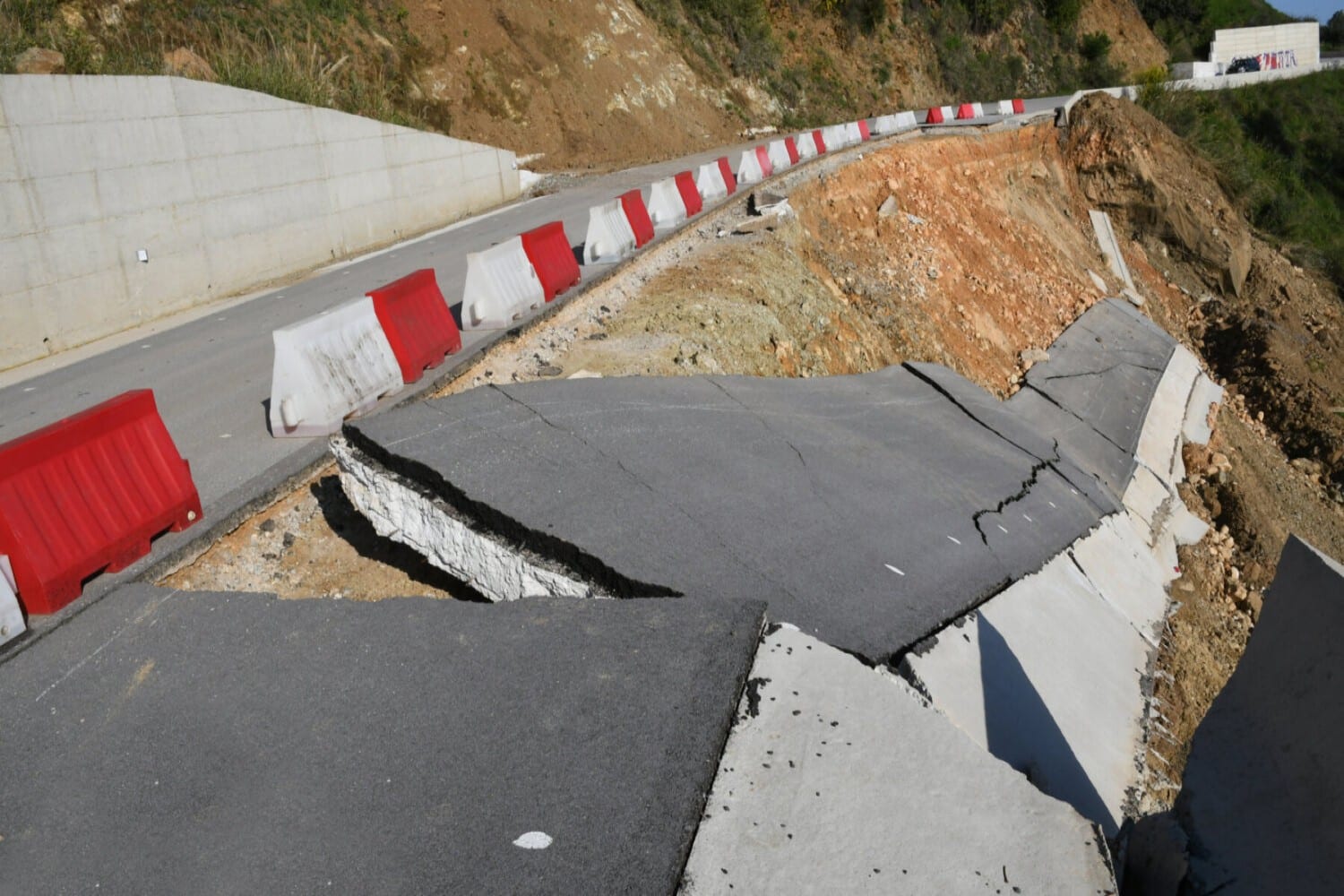 dromos thessalia eisaggeleas larissanet 15 04 2025 1