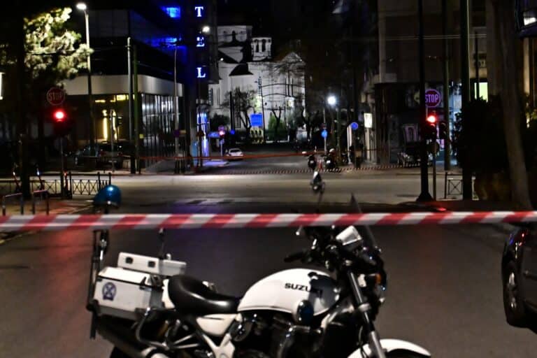 Καλλιακμάνης: «Η ΕΛ.ΑΣ γνωρίζει ποιοι είναι οι δράστες της βομβιστικής επίθεσης στη Hellenic Train»