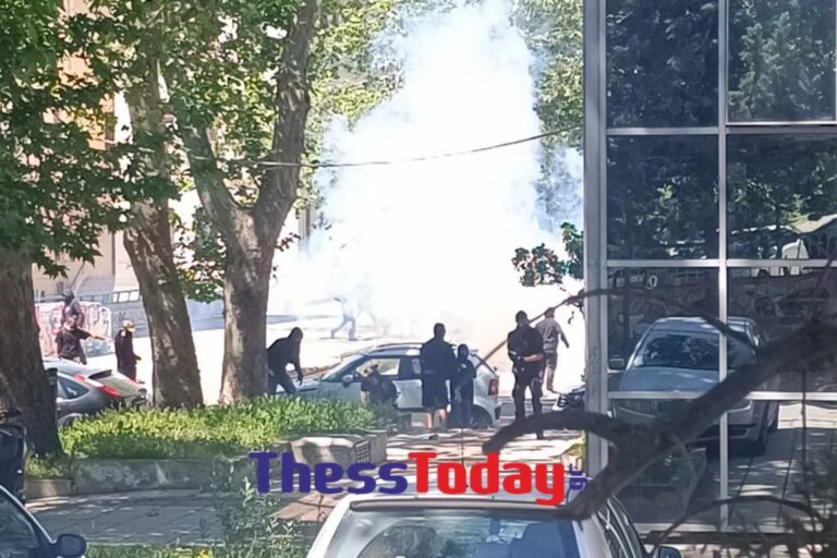 Επεισόδια στην επιχείρηση της ΕΛ.ΑΣ. στο ΑΠΘ μετά την ανακατάληψη στο Στέκι Φυσικού (βίντεο)