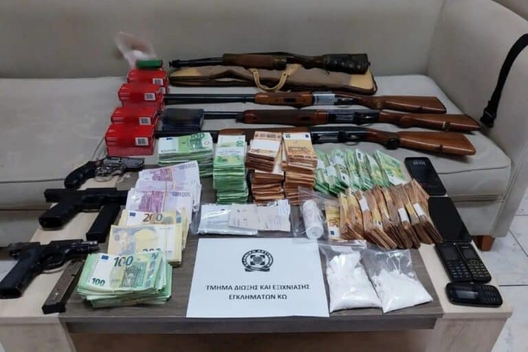 Κως: Πατέρας και γιος οι δύο άνδρες που συνελήφθησαν με κοκαΐνη – Κατασχέθηκαν 676.000 ευρώ