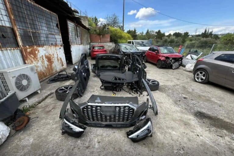 Αττική: Το ελληνικό FBI εξάρθρωσε εγκληματική οργάνωση που έκλεβε και πλαστογραφούσε ΙΧ – Πώς δρούσε η συμμορία (εικόνες & βίντεο)