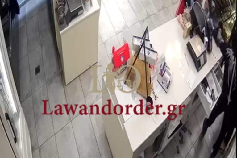 Ένοπλη ληστεία σε ζαχαροπλαστείο στη Νέα Σμύρνη – Δείτε βίντεο
