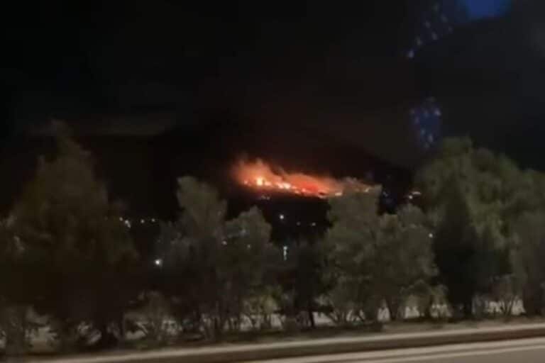 Φωτιά τώρα στην Κερατέα – Μεγάλη κινητοποίηση (βίντεο)