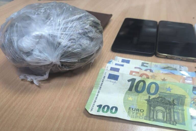 Συνελήφθη 20χρονος για διακίνηση ναρκωτικών στο Μοσχάτο