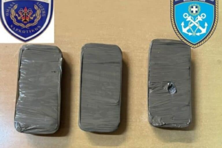 Ραφήνα: Εντοπίστηκαν πάνω από δύο κιλά ηρωίνης κάτω από σταθμευμένο ΙΧ