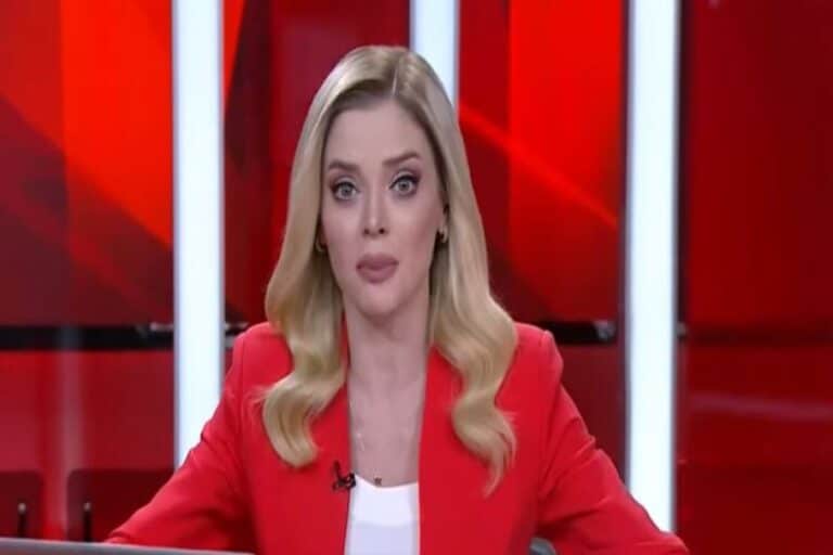 Σεισμός στην Κωνσταντινούπολη: Η σοκαριστική στιγμή που δημοσιογράφος ζει στον αέρα τη μεγάλη δόνηση (βίντεο)