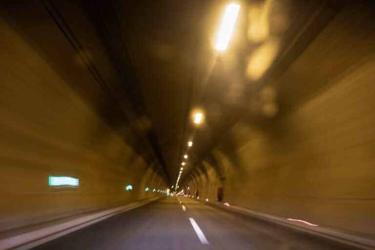 Ηράκλειο: Tροχαίο μέσα σε τούνελ – Προβλήματα στην κυκλοφορία