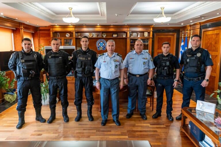 Συνάντηση του Αρχηγού της ΕΛ.ΑΣ. με Αμεσοδρασίτες και τον Διοικητή τους