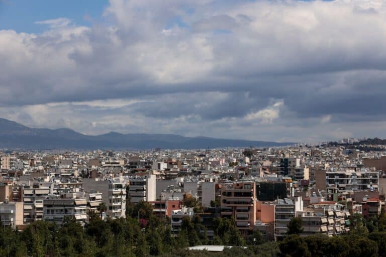 Καιρός – Ζιακόπουλος: Πότε έρχεται η απότομη αλλαγή και πόσους βαθμούς θα πέσει η θερμοκρασία