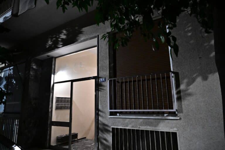 Έκρηξη στον Νέο Κόσμο: «Έχω εγκαύματα στο πρόσωπο, τα χέρια και τον αστράγαλο», λέει η 15χρονη