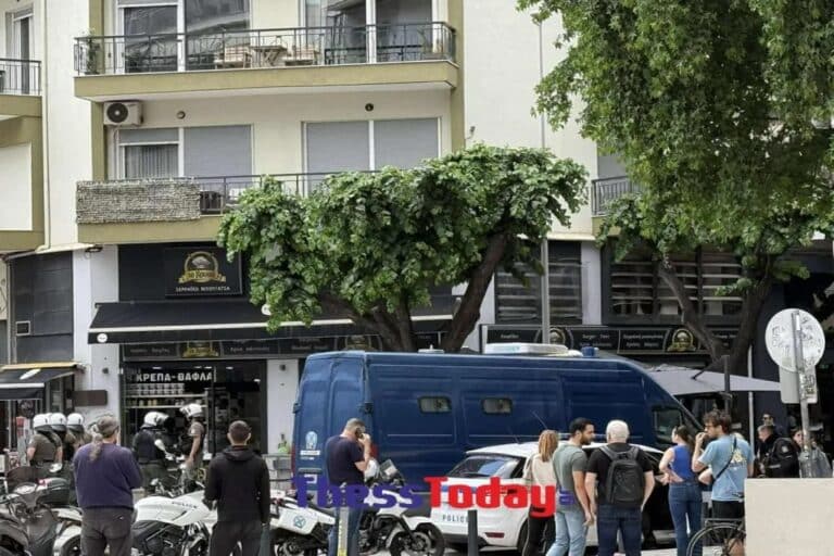 Θεσσαλονίκη: Επεισόδια μετά από διαμαρτυρία για την ακρίβεια – Πάνω από 10 προσαγωγές (βίντεο)