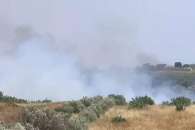 Φωτιά τώρα στο Μαρκόπουλο – Μεγάλη κινητοποίηση της Πυροσβεστικής (βίντεο)