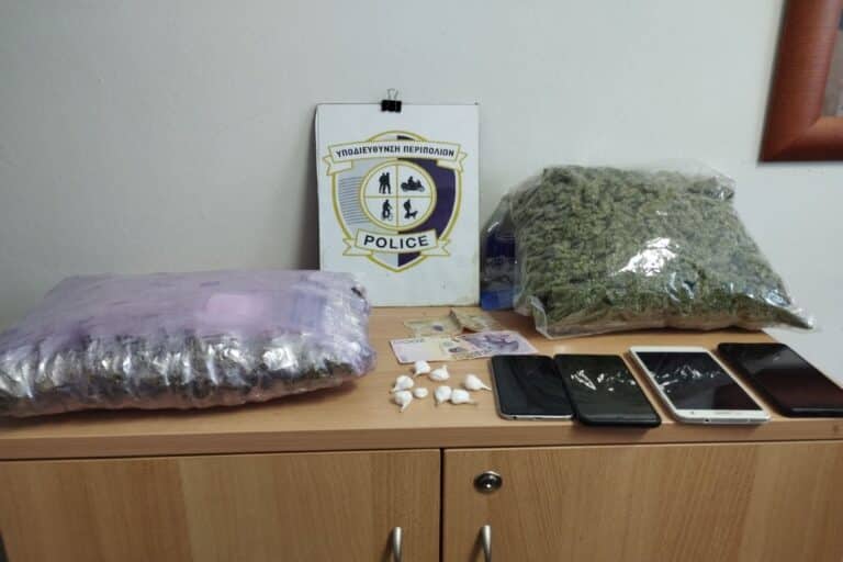 Παγκράτι: Συνελήφθη από αστυνομικούς 64χρονος αλλοδαπός για διακίνηση ναρκωτικών – Χρησιμοποιούσε κομμωτήριο ως καβάτζα