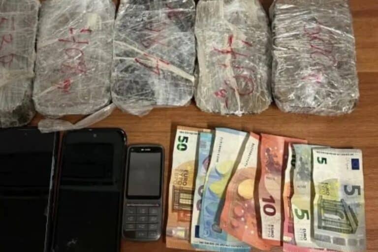 Αττική: Λιμενικοί συνέλαβαν 37χρονο Αφγανό με 2,5 κιλά ηρωίνης