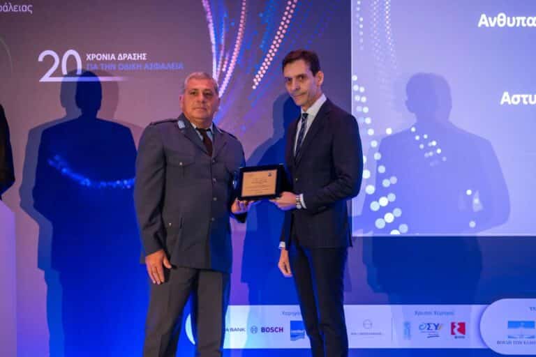 ΕΛ.ΑΣ: «Τροχονόμοι της xρονιάς» ο Ανθυπαστυνόμος Δεληδάκης και η Αστυφύλακας Σταμκοπούλου