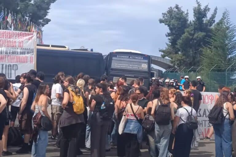 Σύνοδος Πρυτάνεων στη Χαλκιδική: «Μπλόκο» της ΕΛ.ΑΣ. σε φοιτητές (βίντεο)