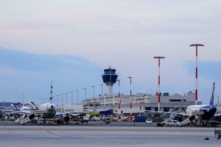 Σένγκεν: Ξεκινά την Κυριακή το νέο σύστημα εισόδου στις χώρες της ζώνης – Τι αλλάζει