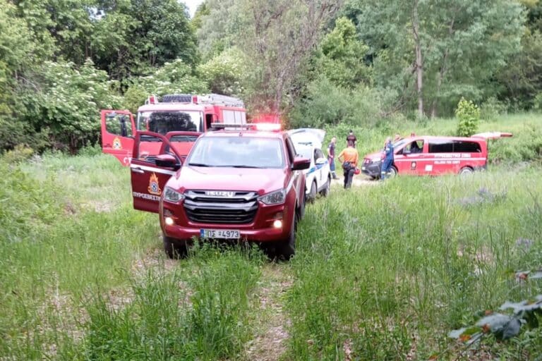 Νύχτα αγωνίας στο Φρακτό Δράμας: Εντοπίστηκε ο ένας ορειβάτης – Αναζητούν τον δεύτερο που έπεσε σε γκρεμό 1.000 μέτρων