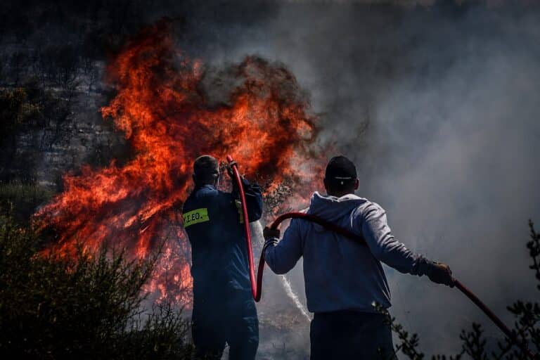 Πολύ υψηλός κίνδυνος πυρκαγιάς σήμερα σε Αττική, Κρήτη και περιοχές της Στερεάς Ελλάδας, Πελοποννήσου και Βορείου Αιγαίου