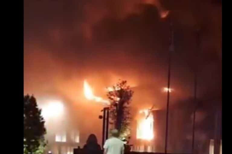 Φωτιά στο προπονητικό της κέντρο της Φιορεντίνα – Τέσσερις παίκτες στο νοσοκομείο (βίντεο)