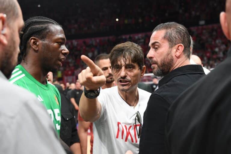 Ο Γιαννακόπουλος κάνει μήνυση σε Αγγελόπουλους και Λεπενιώτη: «Φτάνει ο μύθος των καλών παιδιών»