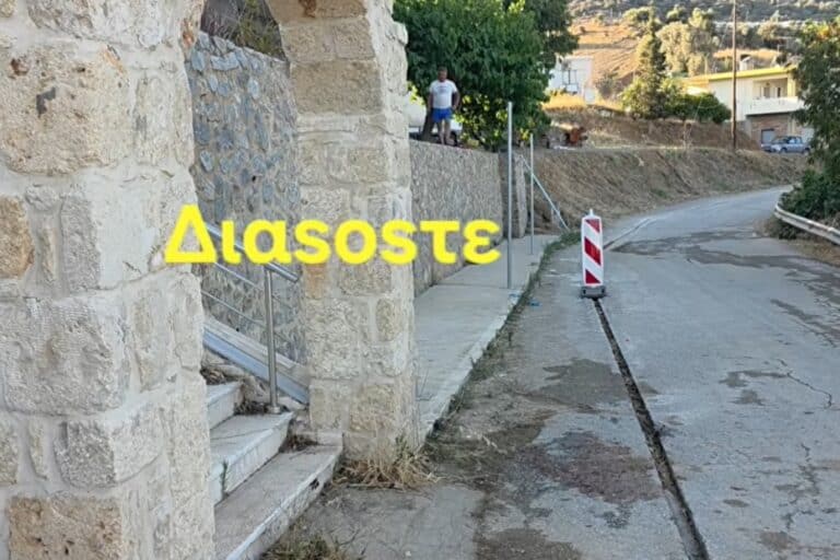 Συντετριμμένοι συγγενείς και φίλοι είπαν το τελευταίο «αντίο» στον 16χρονο Αντώνη που σκοτώθηκε σε τροχαίο στο Ηράκλειο