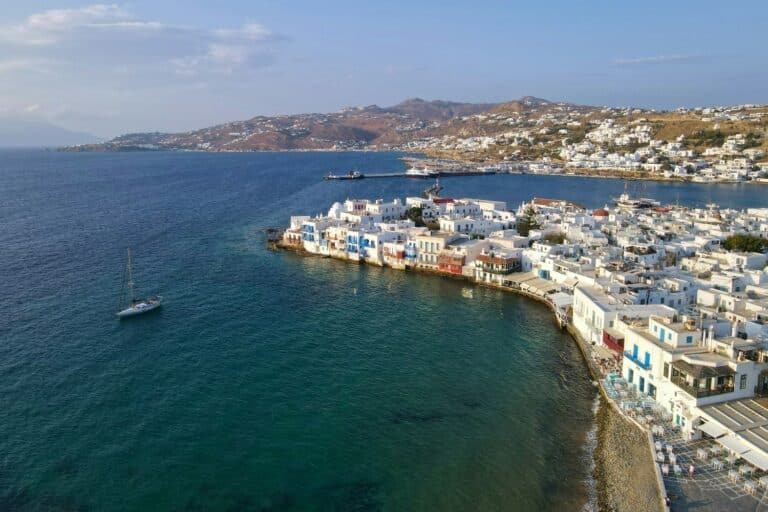 Το ένοχο παρελθόν του Τούρκου επιχειρηματία που ξυλοκόπησε άγρια τη σύζυγό του στη Μύκονο – Η φυλακή και η απόπειρα αυτοκτονίας