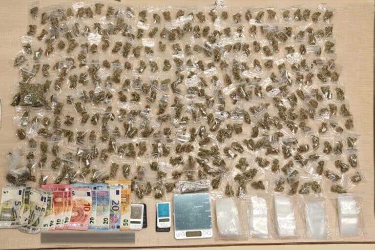 Άγιος Παντελεήμονας: Συνελήφθη 25χρονος για διακίνηση ναρκωτικών – Κατασχέθηκαν 349 συσκευασίες με κάνναβη