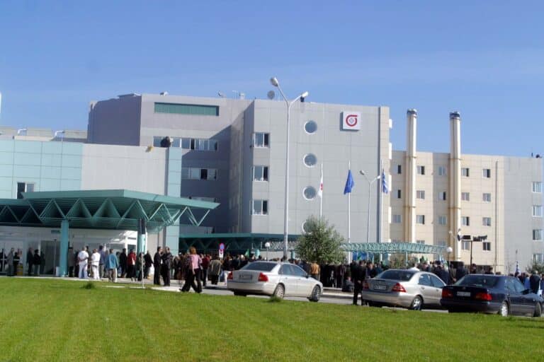 Συναγερμός στις Σέρρες: Έκρηξη στο νεκροτομείο του νοσοκομείου – Τραυματίστηκαν δύο άτομα