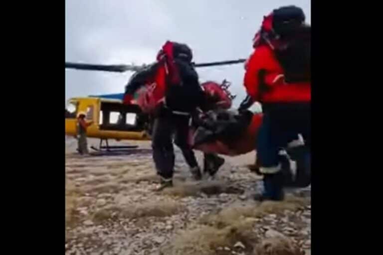 Όλυμπος: Νεκρή 60χρονη Γερμανίδα ορειβάτης που έπεσε σε δύσβατο σημείο – Βίντεο από την επιχείρηση της Πυροσβεστικής