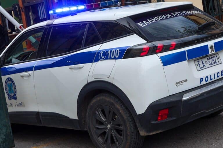 Λάρισα: Συνελήφθησαν δυο άτομα – Έκρυβαν κοκαΐνη σε εγκαταλελειμμένο κτήριο