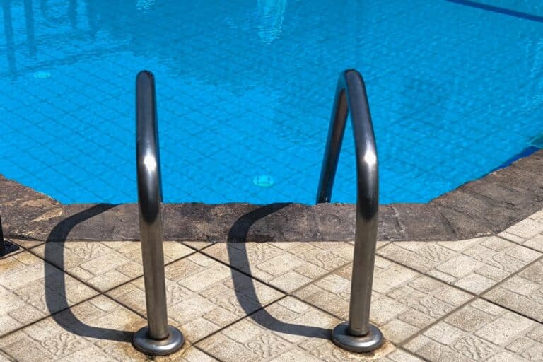 Ρόδος: Εγκεφαλικά νεκρό το 3χρονο κοριτσάκι που ανασύρθηκε χωρίς τις αισθήσεις του από πισίνα ξενοδοχείου