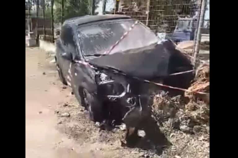 Τροχαίο στο Ηράκλειο: ΙΧ «καρφώθηκε» σε δέντρο – Τραυματίστηκαν τέσσερα άτομα, στη ΜΕΘ δύο νεαροί (βίντεο)