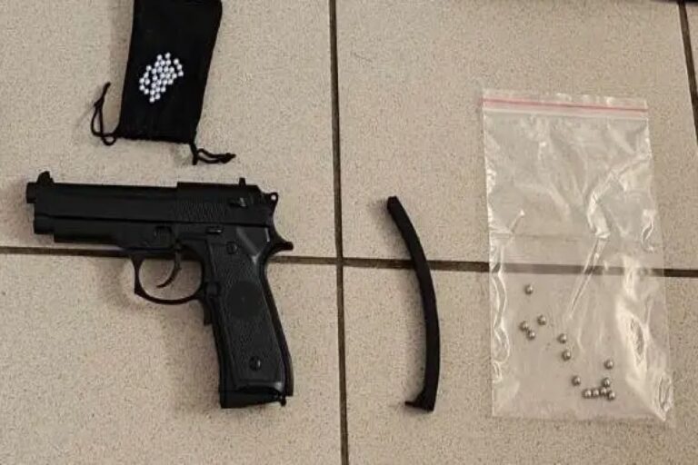 Κιλκίς: Συνελήφθη 17χρονος που πυροβόλησε με αεροβόλο σε βιτρίνα γραφείου και σε τζάμι σχολείου