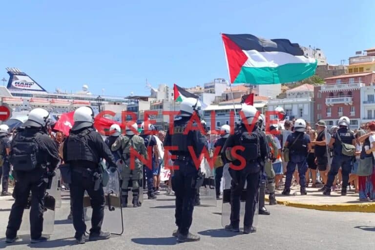 Άγιος Νικόλαος: Αστυνομικοί ψέκασαν κατά λάθος ανώτερους αξιωματικούς της ΕΛ.ΑΣ. (εικόνες & βίντεο)