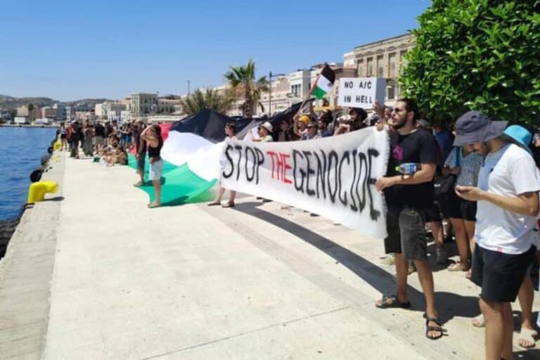 Μήπως σε συγκεκριμένα θέματα η κυβέρνηση έχει σηκώσει τα χέρια ψηλά;