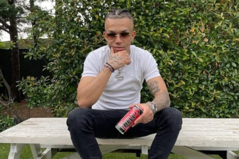 Εξάρχεια: Συνελήφθη ο τράπερ Thug Slime – Προσπάθησε να ξεφορτωθεί συσκευασίες με κοκαΐνη