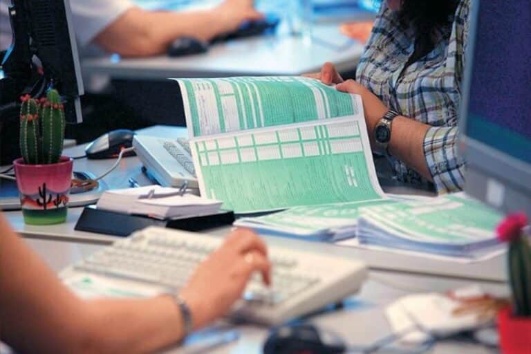 Φορολογικές δηλώσεις: Λήγει σήμερα η προθεσμία – Δεν θα δοθεί νέα παράταση