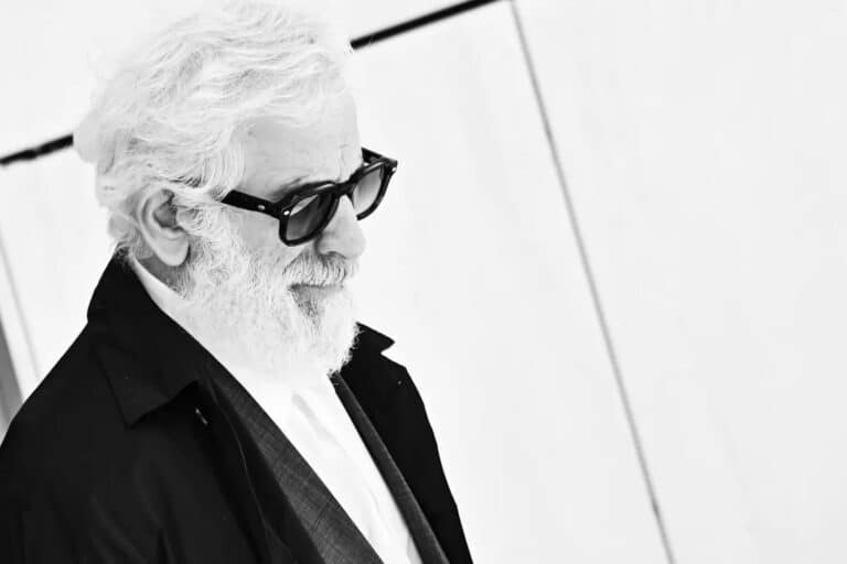 Φωτιά στο διαμέρισμα του Πέτρου Φιλιππίδη στην Πατησίων – Γλίτωσε από θαύμα, την προανάκριση ανέλαβε η πυροσβεστική (βίντεο)